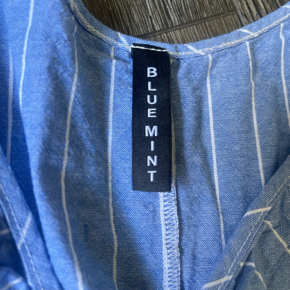 Blue Top - Picture 2 of 4